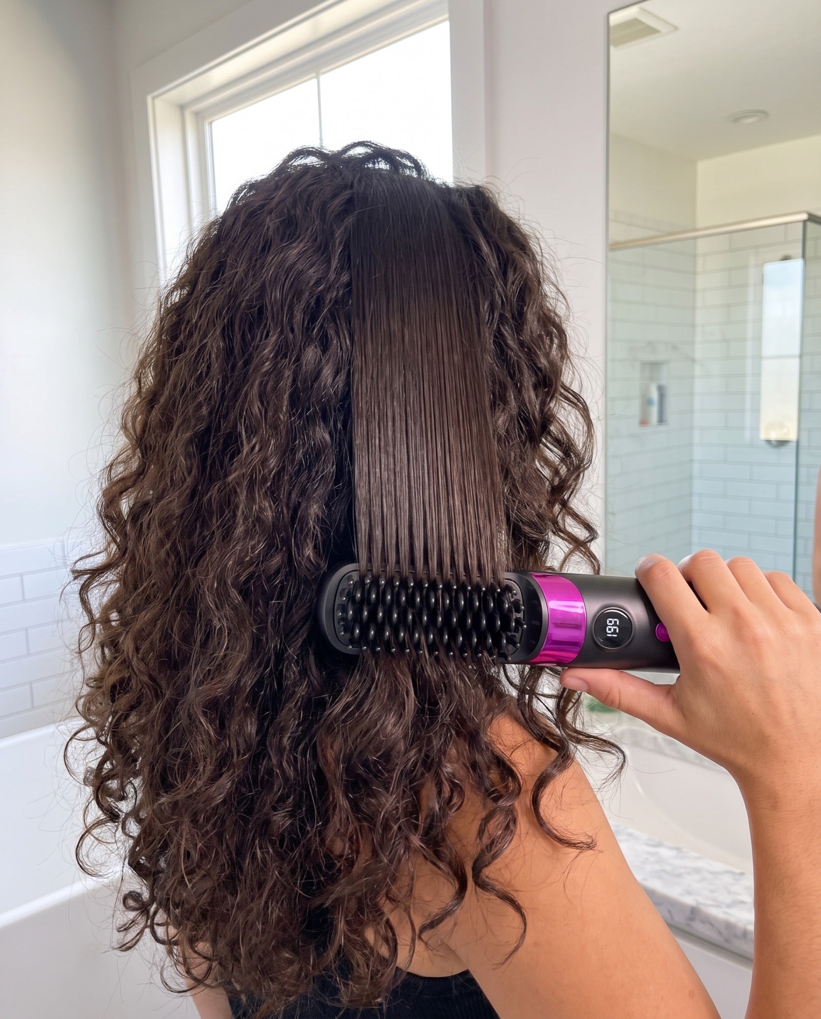 Transformation bei dickem lockigem Haar